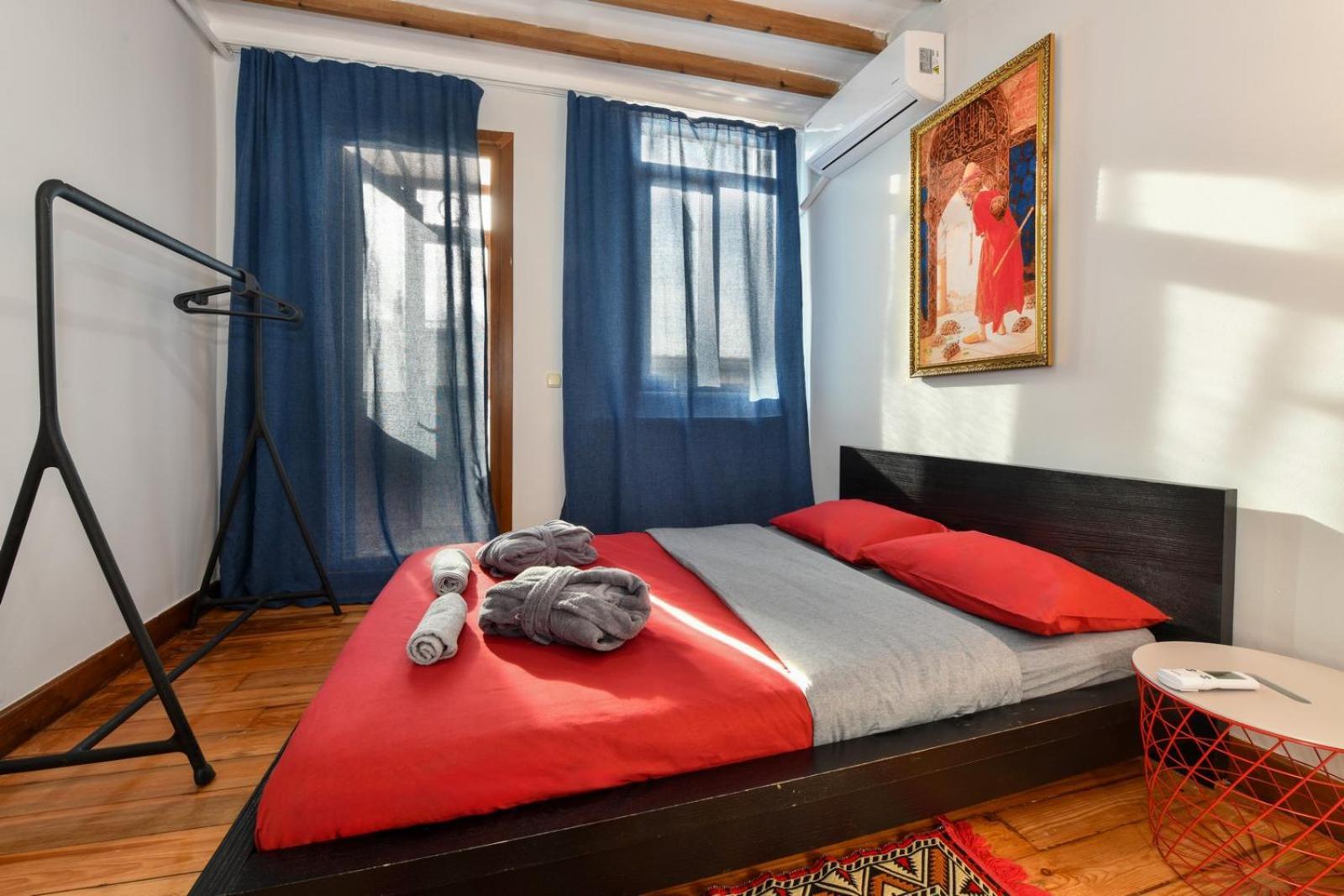 Apartment Galata Tower Is Almost In Your Bedroom And In The Balconies Rooftop Terrace With Golden Horn View