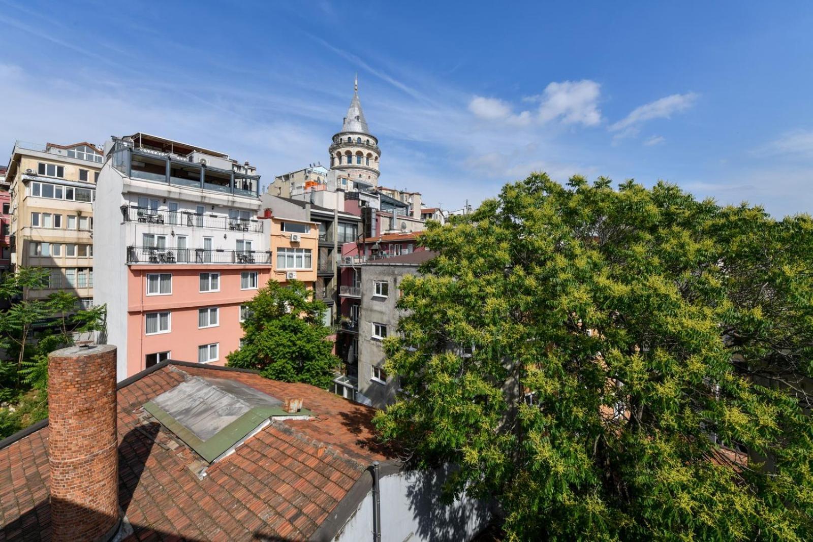 Galata Tower Is Almost In Your Bedroom And In The Balconies Rooftop Terrace With Golden Horn View Istanbul