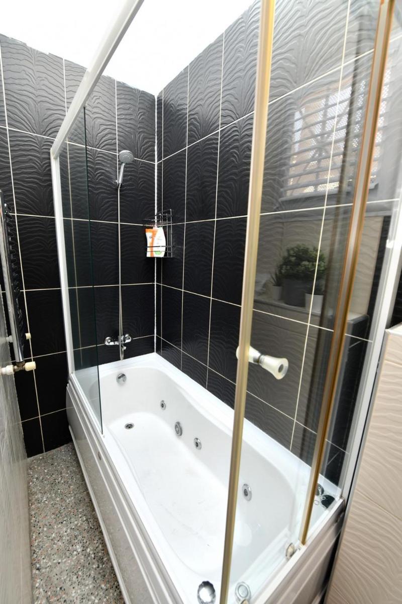 Apartment Galata Tower Is Almost In Your Bedroom And In The Balconies Rooftop Terrace With Golden Horn View Istanbul