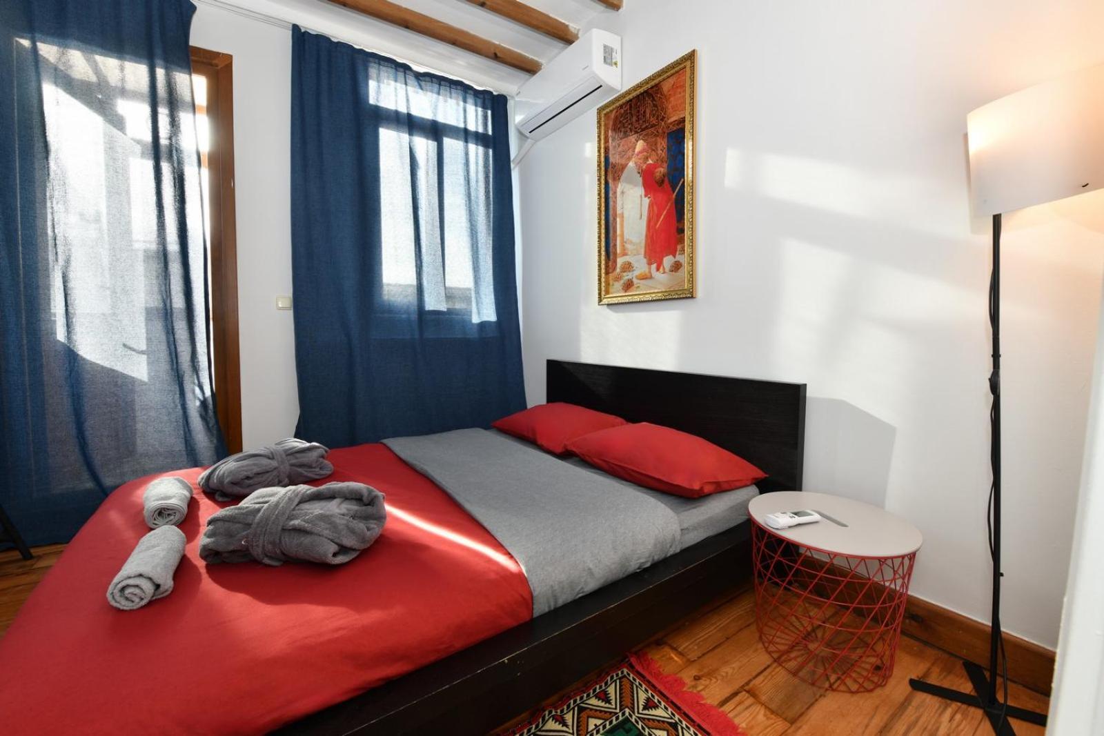 Galata Tower Is Almost In Your Bedroom And In The Balconies Rooftop Terrace With Golden Horn View Daire *