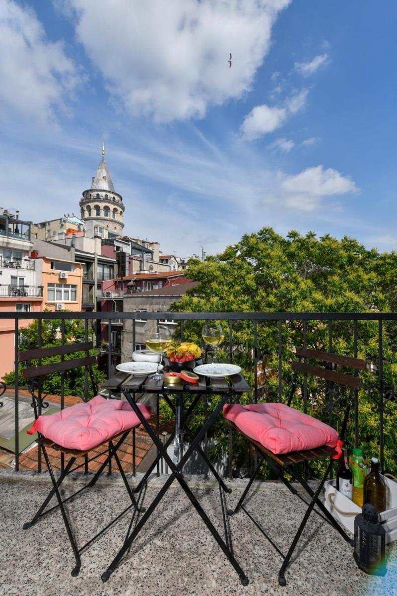 Daire Galata Tower Is Almost In Your Bedroom And In The Balconies Rooftop Terrace With Golden Horn View *