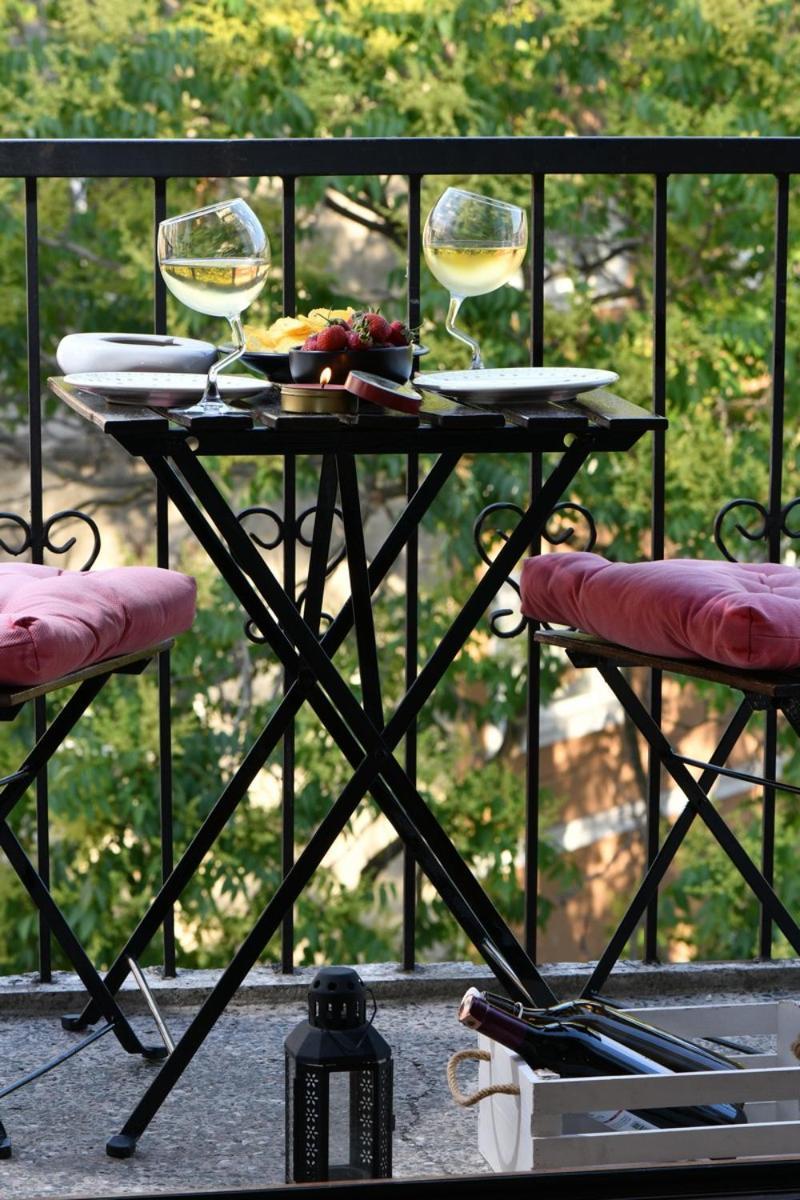Galata Tower Is Almost In Your Bedroom And In The Balconies Rooftop Terrace With Golden Horn View Daire
